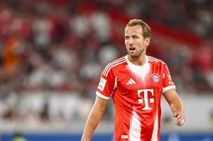 隔空对线⚔️欧文:尊重凯恩去拜仁但他错了 退役时他会有不同想法